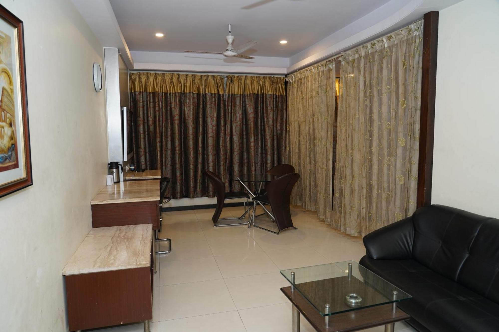 Marshall The Grand Hotel Ahmedabad Eksteriør bilde