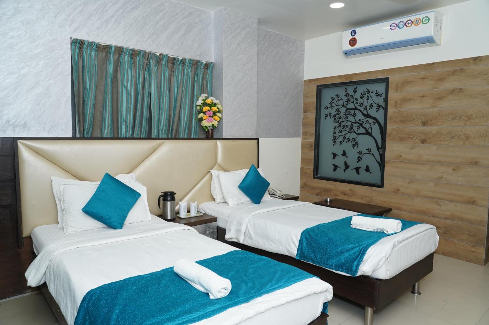 Marshall The Grand Hotel Ahmedabad Eksteriør bilde