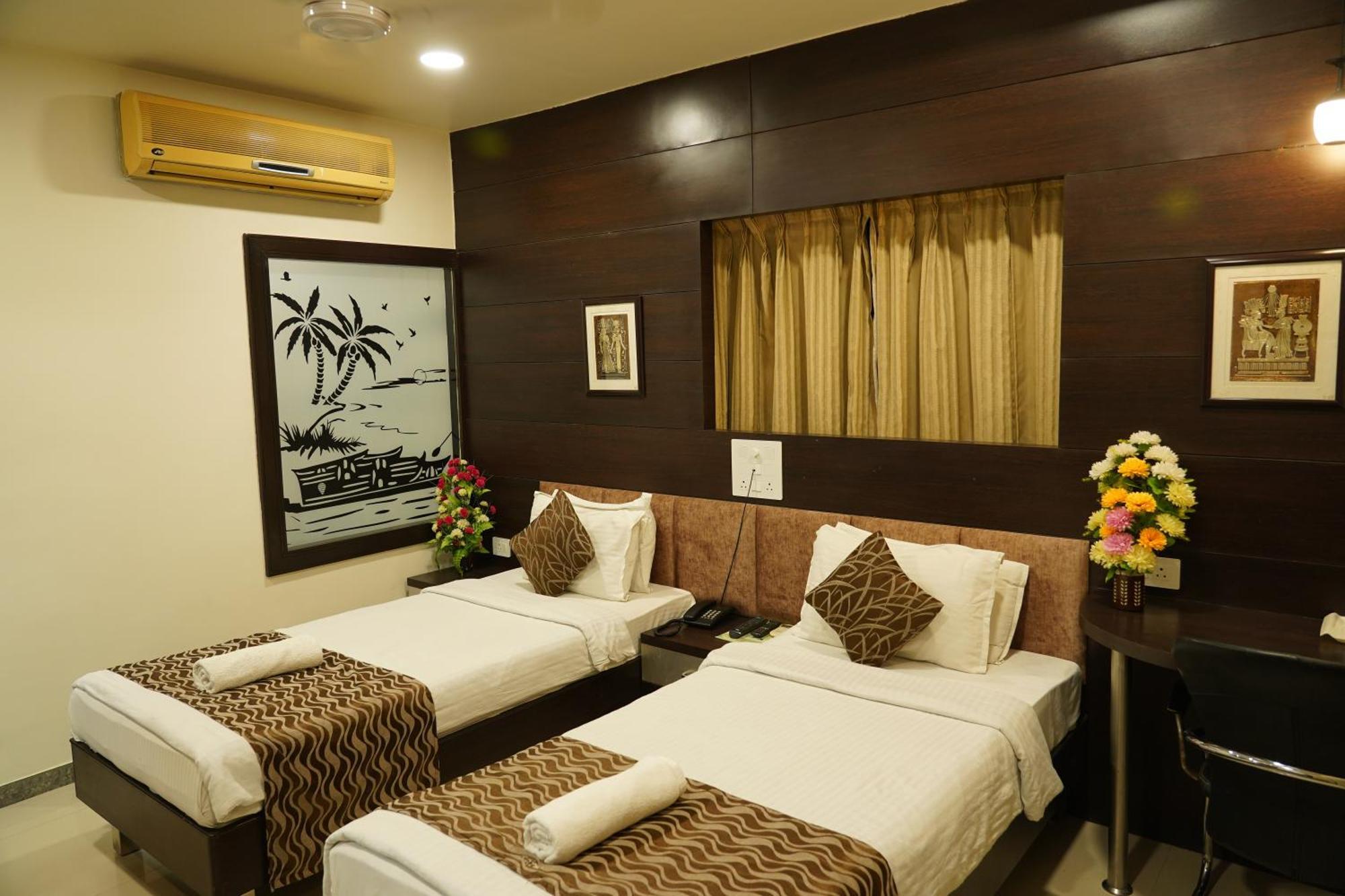 Marshall The Grand Hotel Ahmedabad Eksteriør bilde