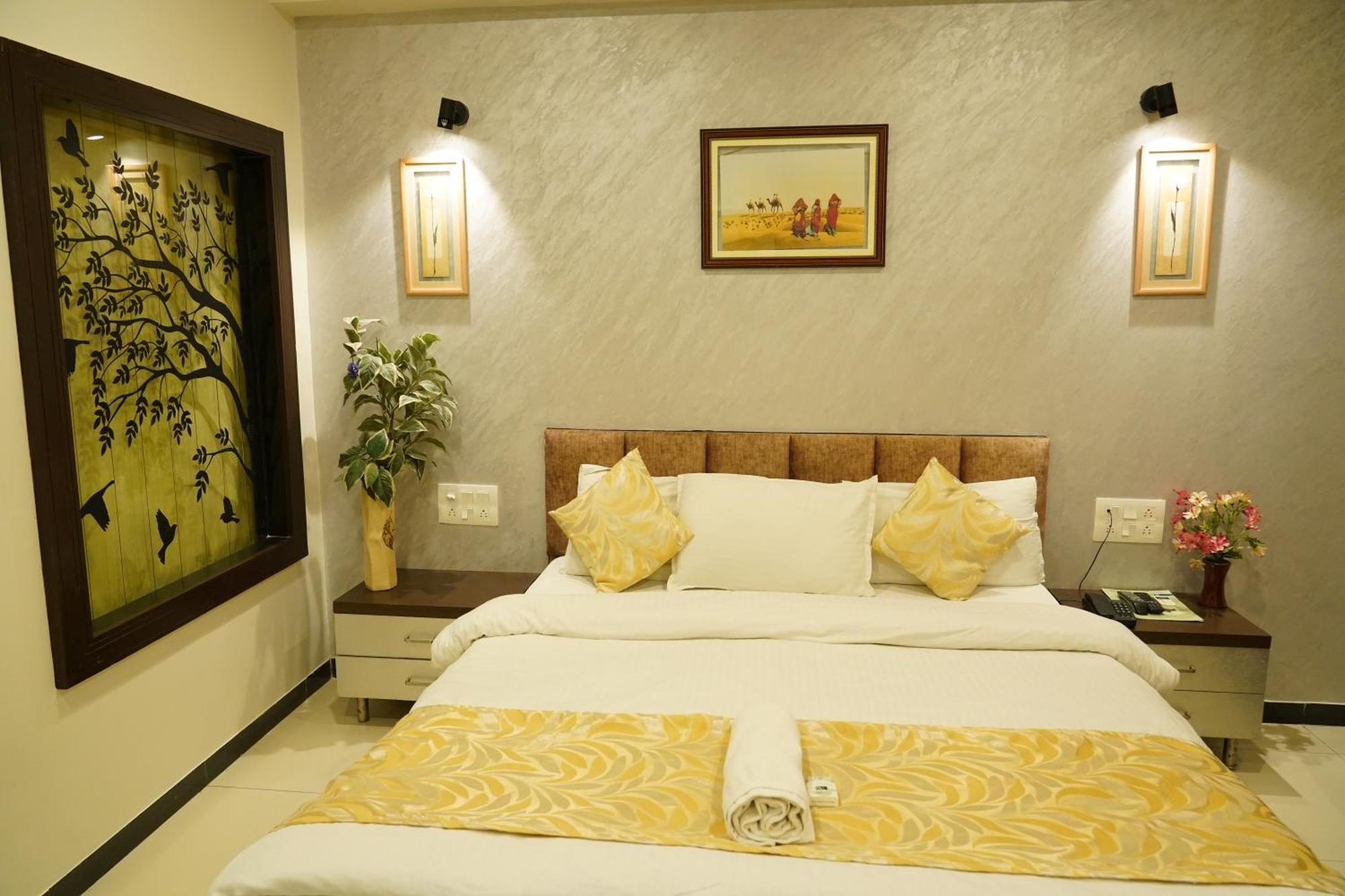 Marshall The Grand Hotel Ahmedabad Eksteriør bilde