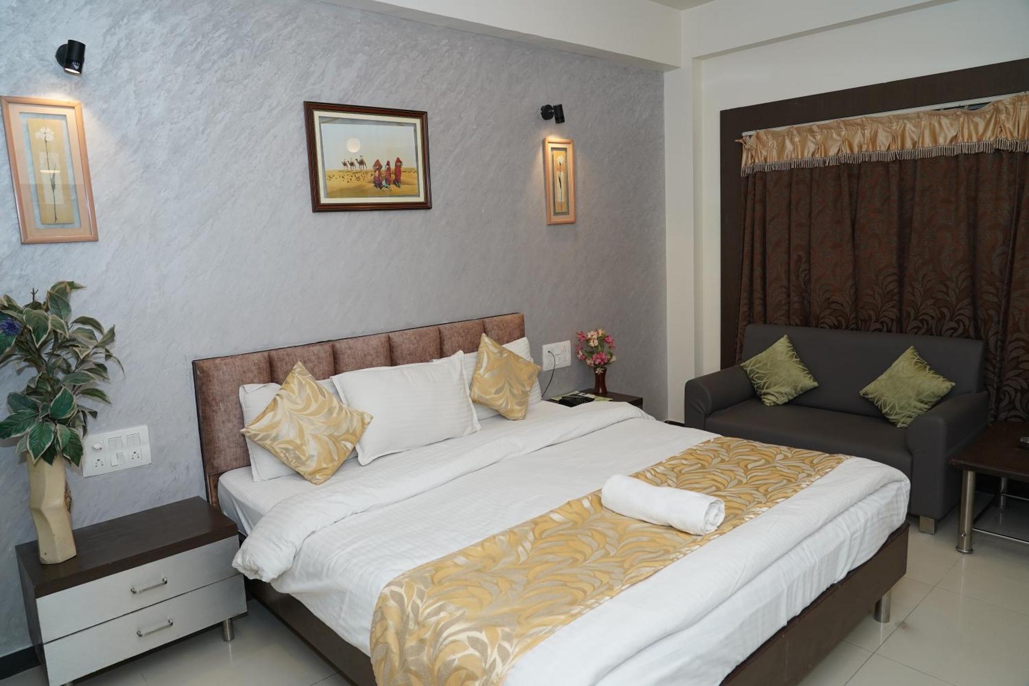 Marshall The Grand Hotel Ahmedabad Eksteriør bilde