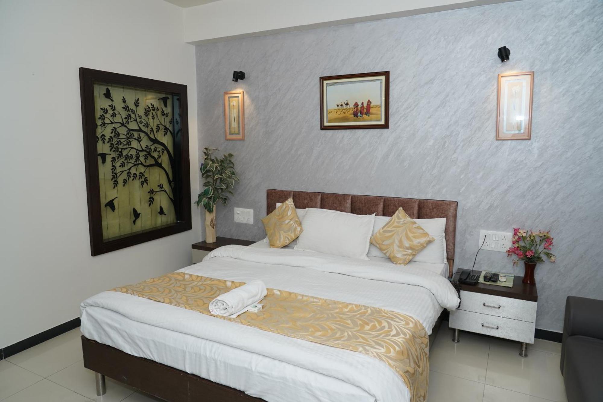 Marshall The Grand Hotel Ahmedabad Eksteriør bilde