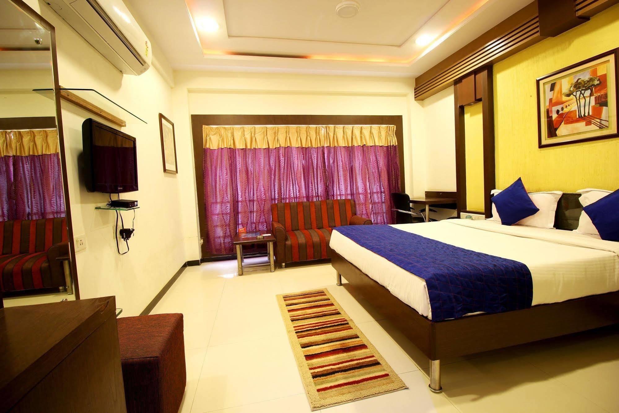 Marshall The Grand Hotel Ahmedabad Eksteriør bilde